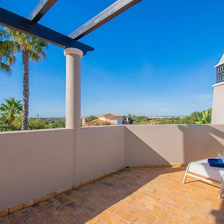 Casa Belavista Estômbar